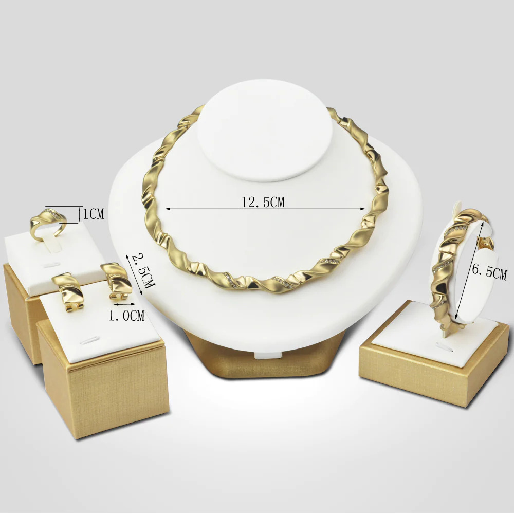 18K%20gold%20plated%20stone%20Burmese%20stylish%20design%20women’s%20jewelry%20set/