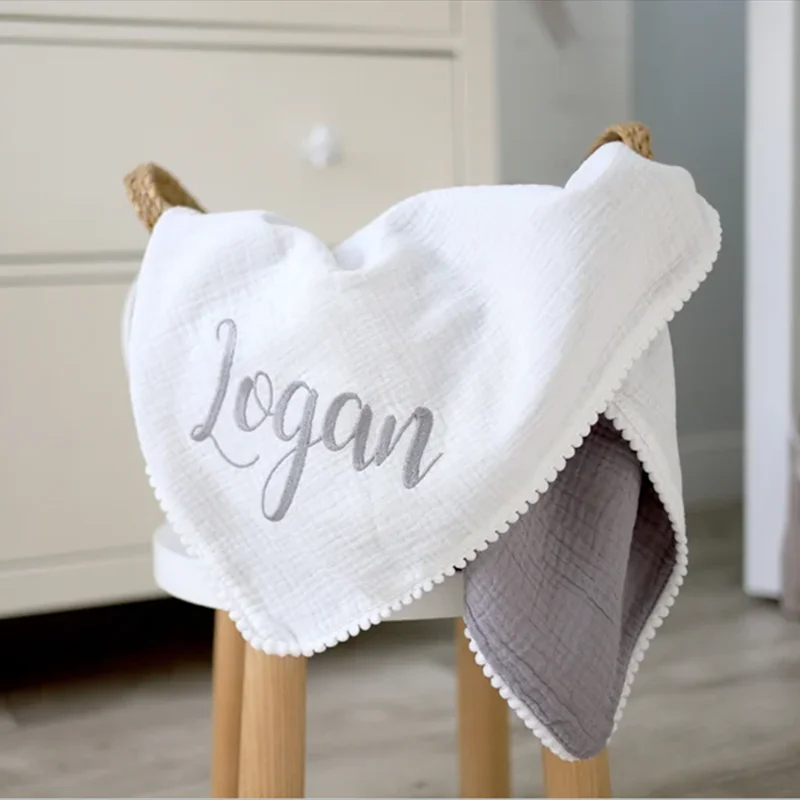 Personalized%20Muslin%20Baby%20Blanket%20/