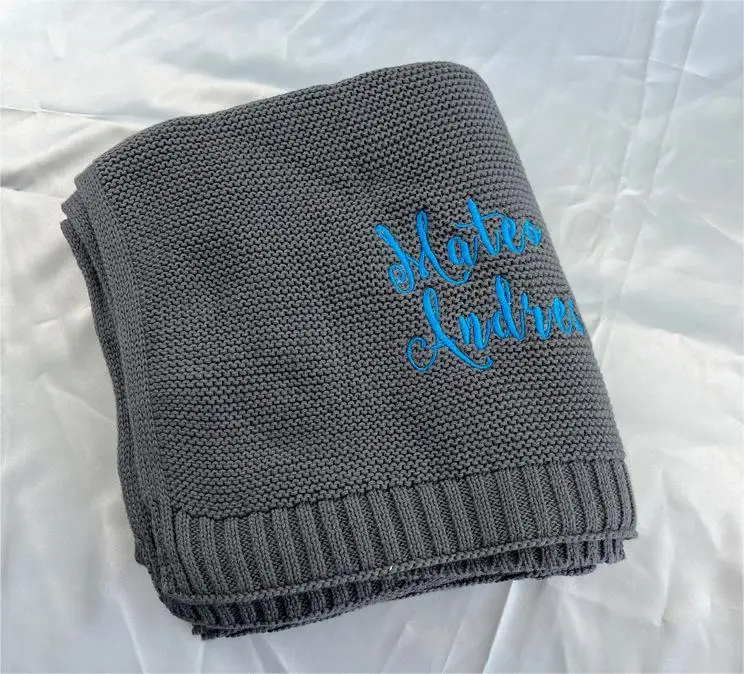 Custom%20Name%20Embroidery%20Blanket%20/