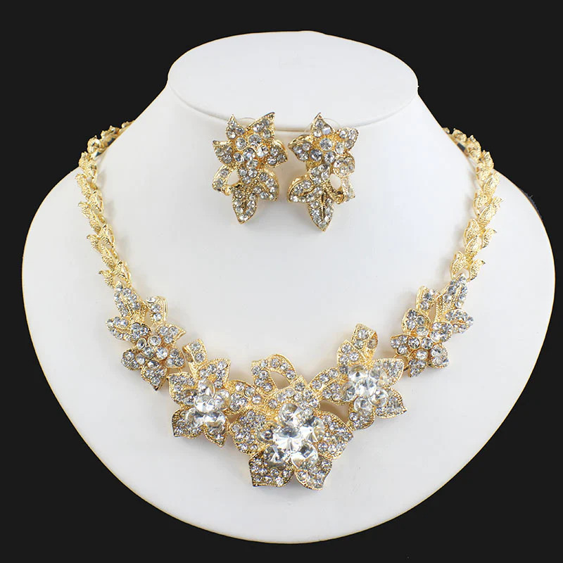 Gold%20crystal%20leaf%20lady%20jewelry%20set/