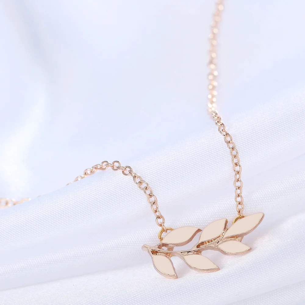 Olive%20Branch%20Gold%20Necklace/