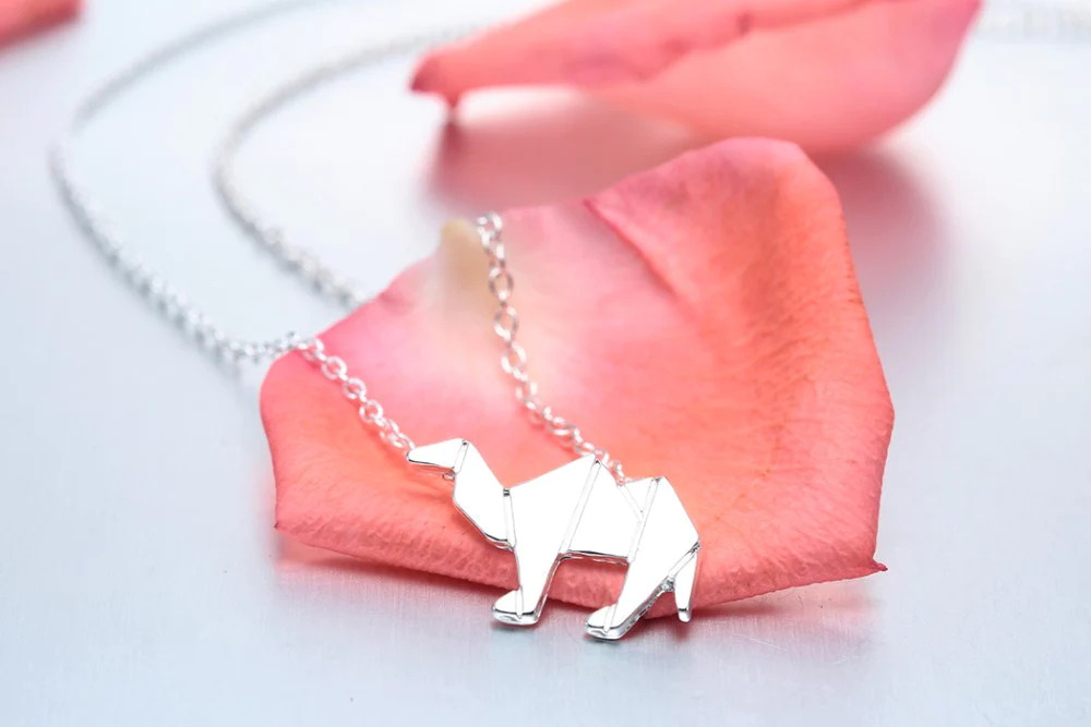 Origami%20Camel%20Silver%20Necklace/