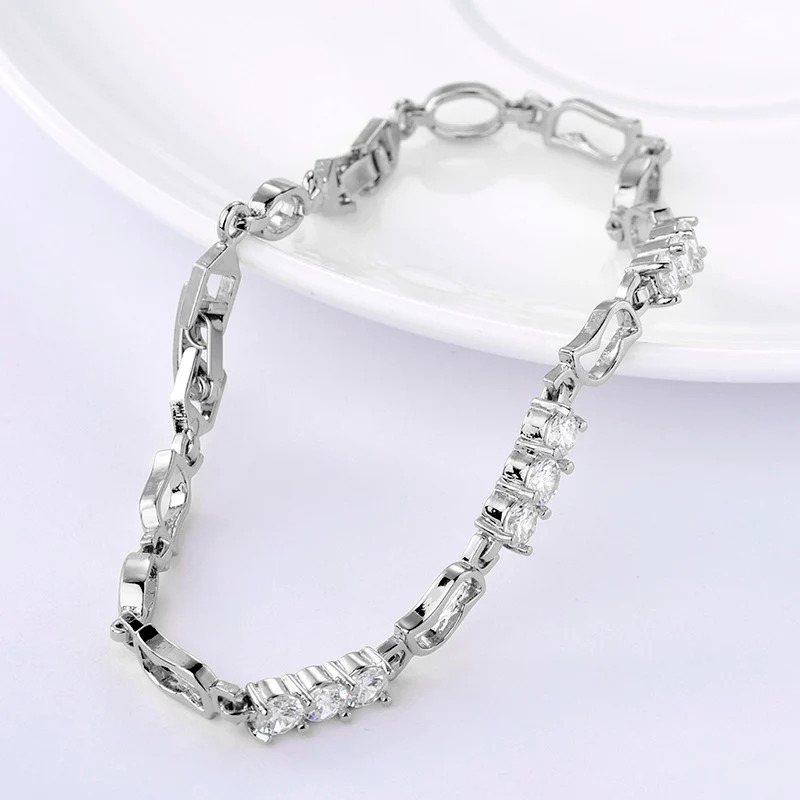 Elegant%20Ladies%20Bracelet%20with%20White%20Gold%20Drop%20Zircon%20Stone