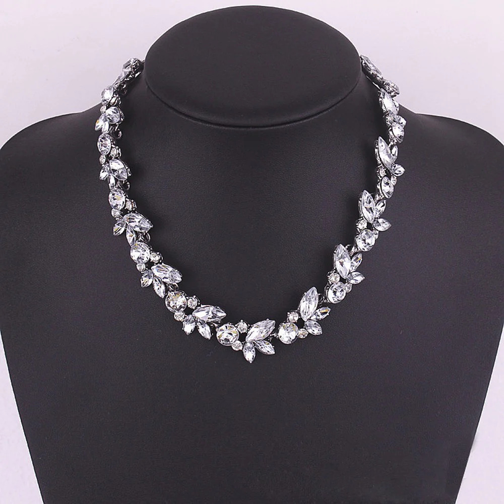 Luxury%20crystal%20floral%20silver%20choker%20necklace/