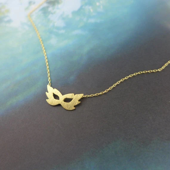 Mask%20Gold%20Necklace/