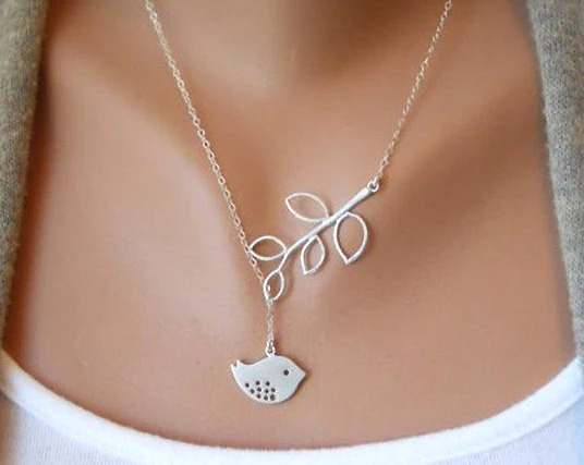 Bird%20on%20Leaf%20Silver%20Necklace