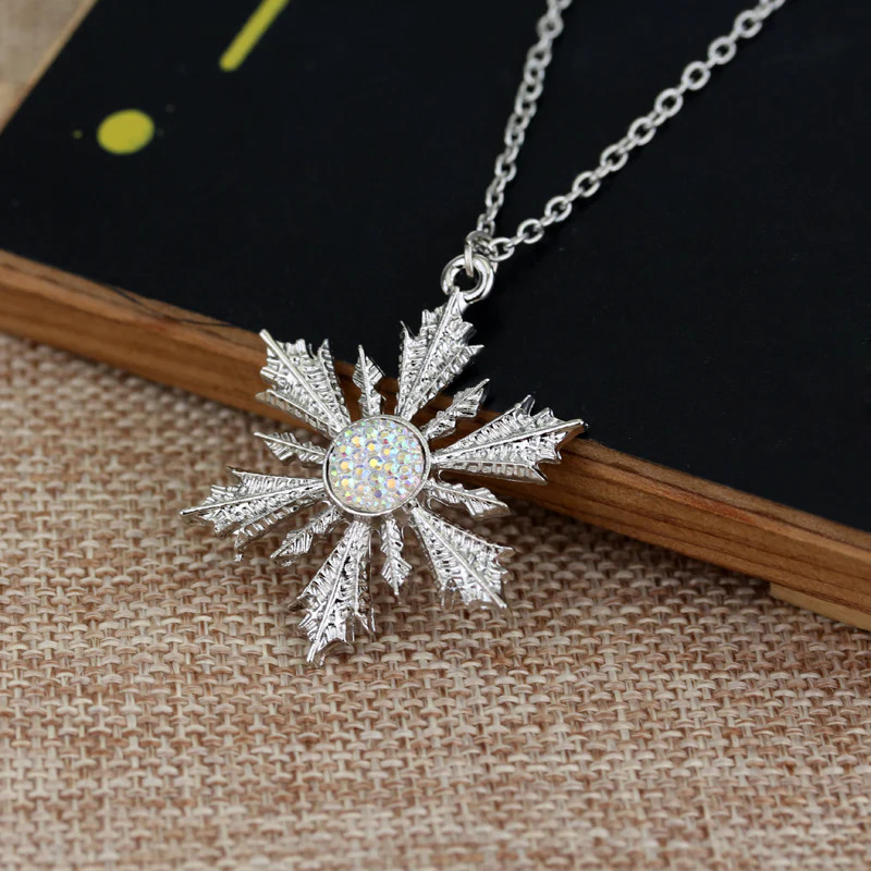 Fantastic%20Beasts%20Snowflake%20Necklace/