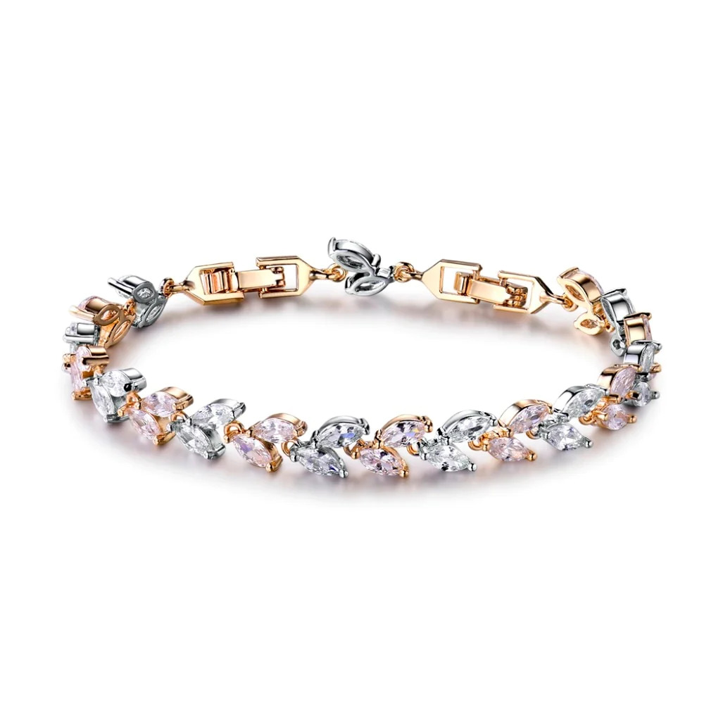 Elegant%20Bracelet%20with%20Baguette%20Zircon%20Stones