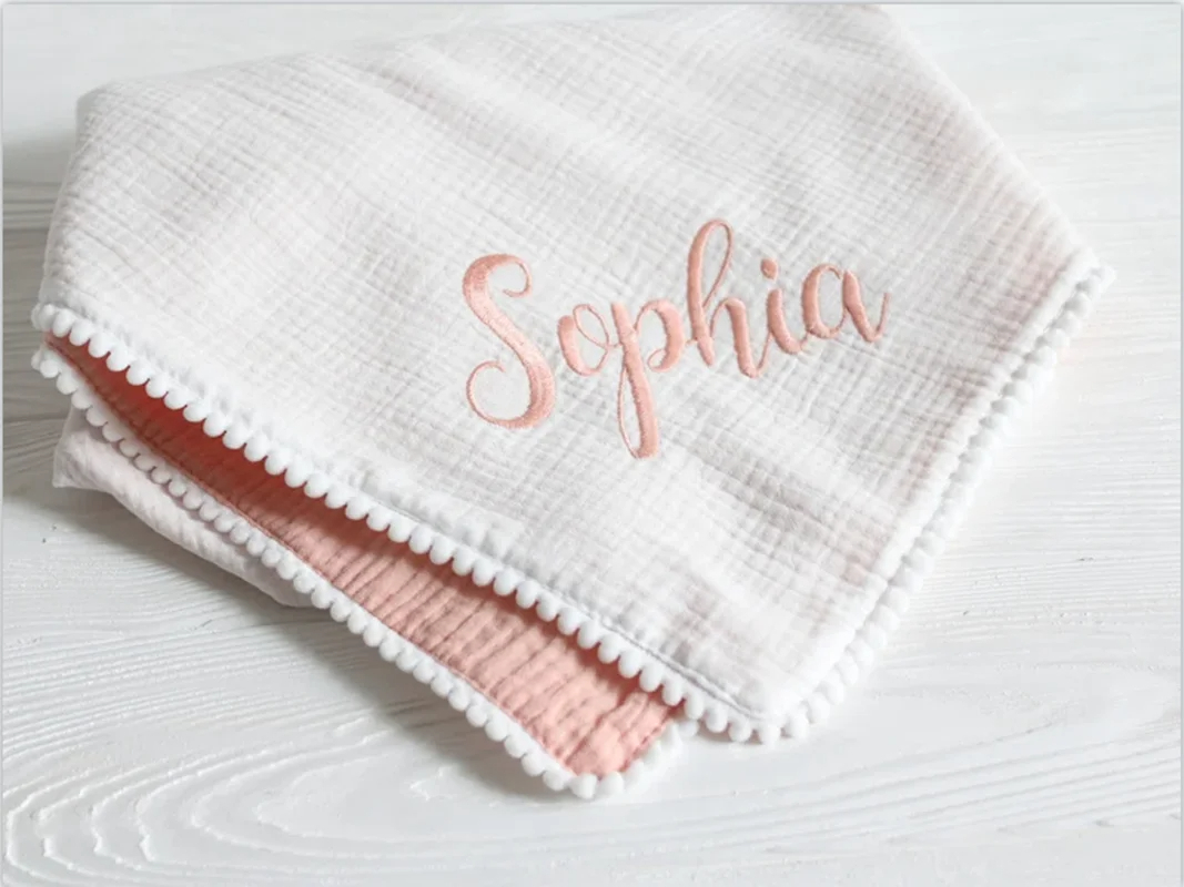 Personalized%20Muslin%20Baby%20Blanket%20/