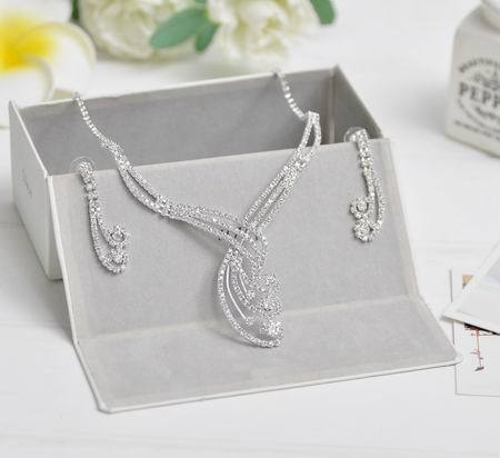 Crystal%20stone%20women’s%20jewelry%20set