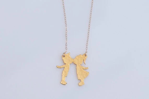 Kissing%20Kids%20Silver%20Necklace/