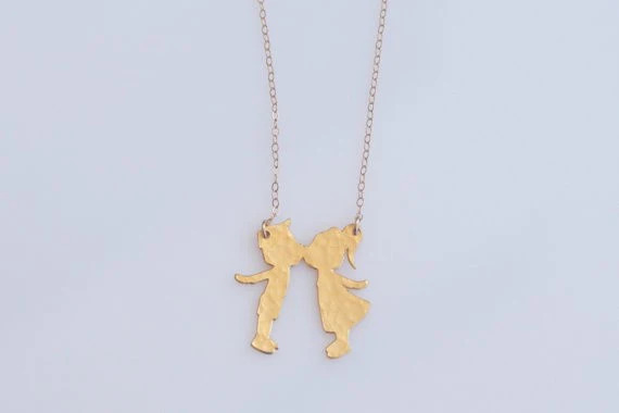 Kissing%20Kids%20Gold%20Necklace