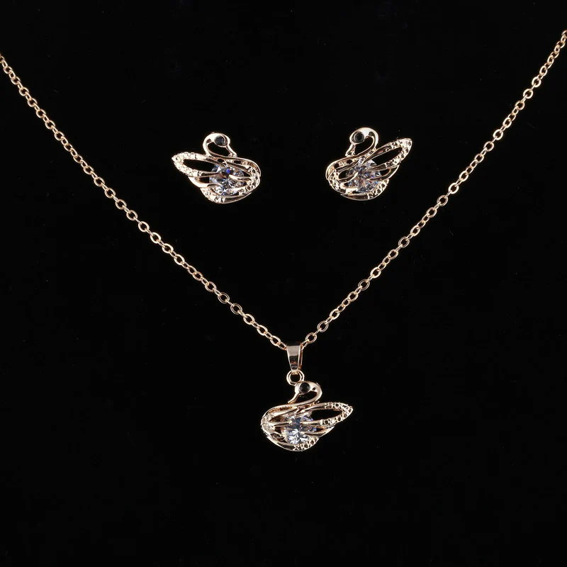 Gold%20crystal%20stone%20swan%20design%20women’s%20jewelry%20set