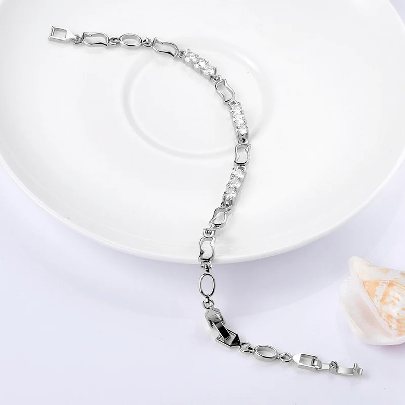 Elegant%20Ladies%20Bracelet%20with%20White%20Gold%20Drop%20Zircon%20Stone