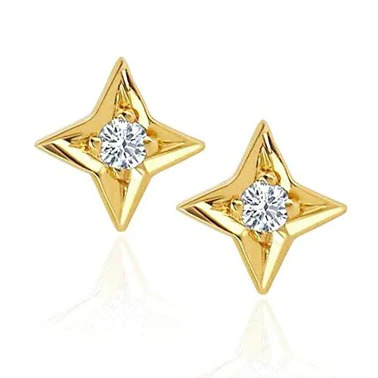 Dainty%20Four%20Point%20Star%20Stud%20Earrings