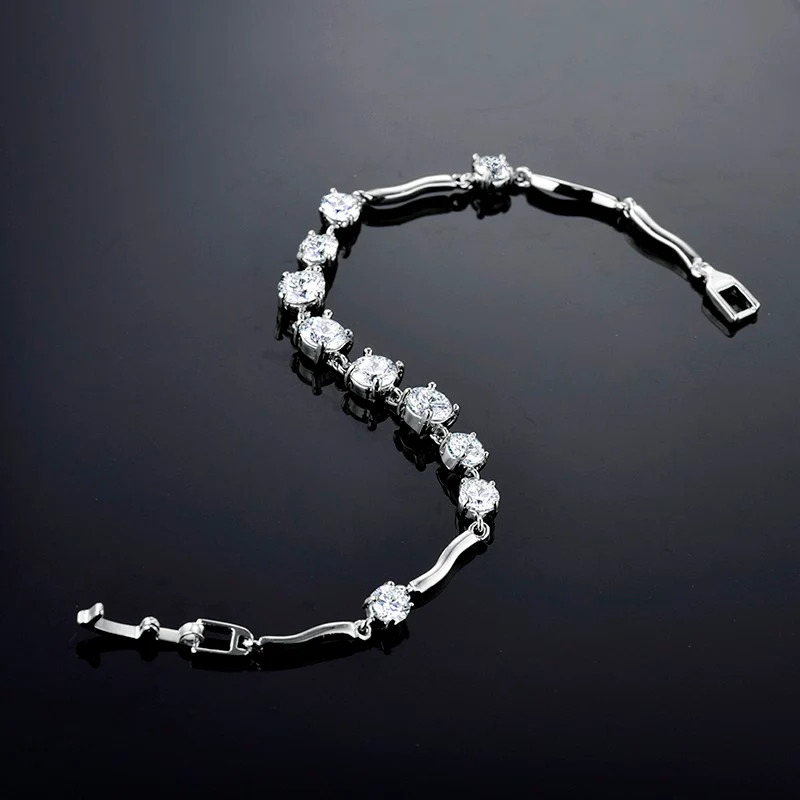 Elegant%20Bracelet%20with%20Zircon%20Stones