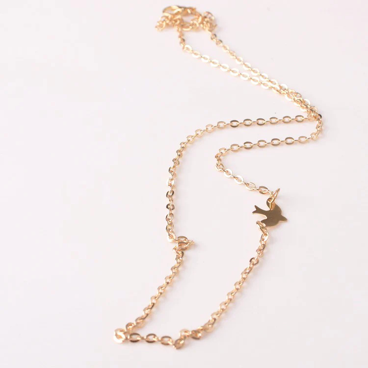 Gold%20Plated%20Female%20short%20clavicle%20chain%20necklace%20Delicate%20Gold%20bird%20Necklace