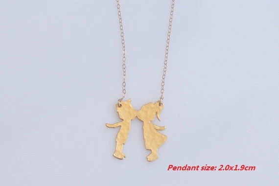 Kissing%20Kids%20Silver%20Necklace