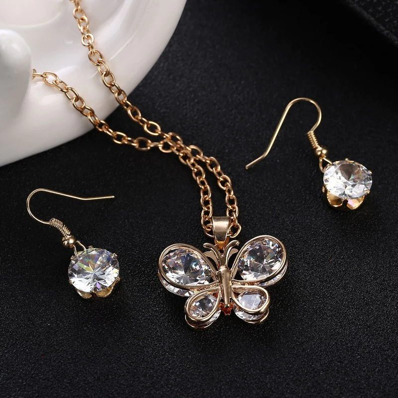 Gold%20crystal%20stone%20butterfly%20design%20women’s%20jewelry%20set/