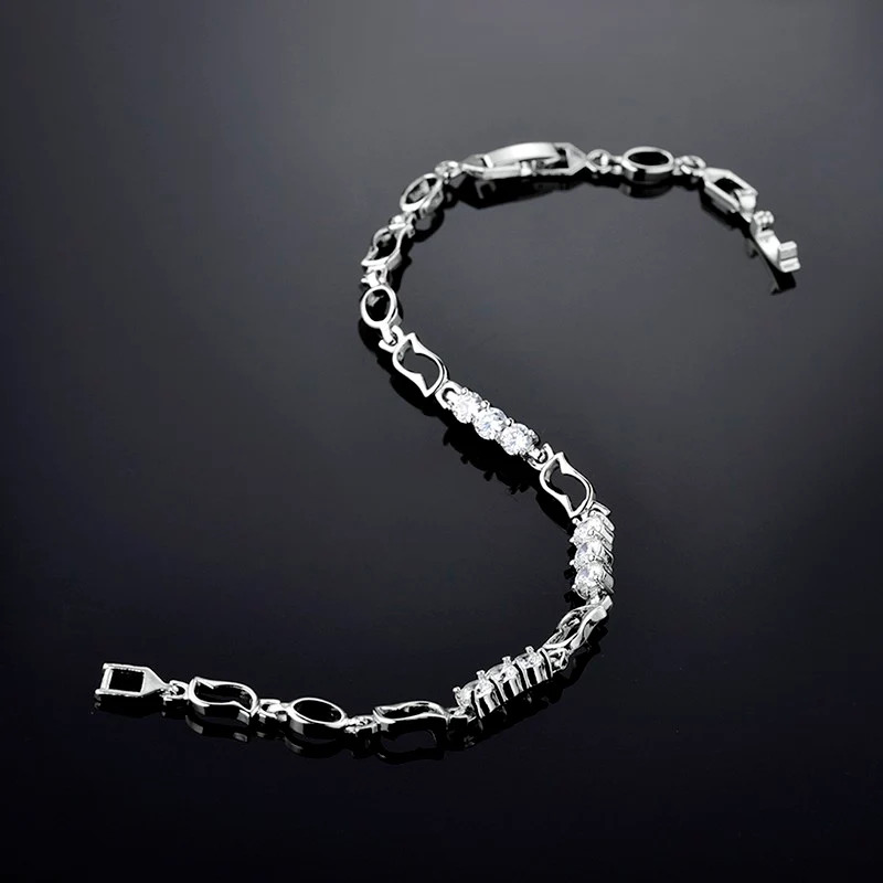 Elegant%20Ladies%20Bracelet%20with%20White%20Gold%20Drop%20Zircon%20Stone/