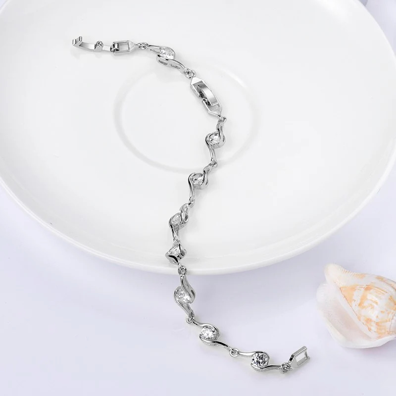 Elegant%20ladies%20bracelet/