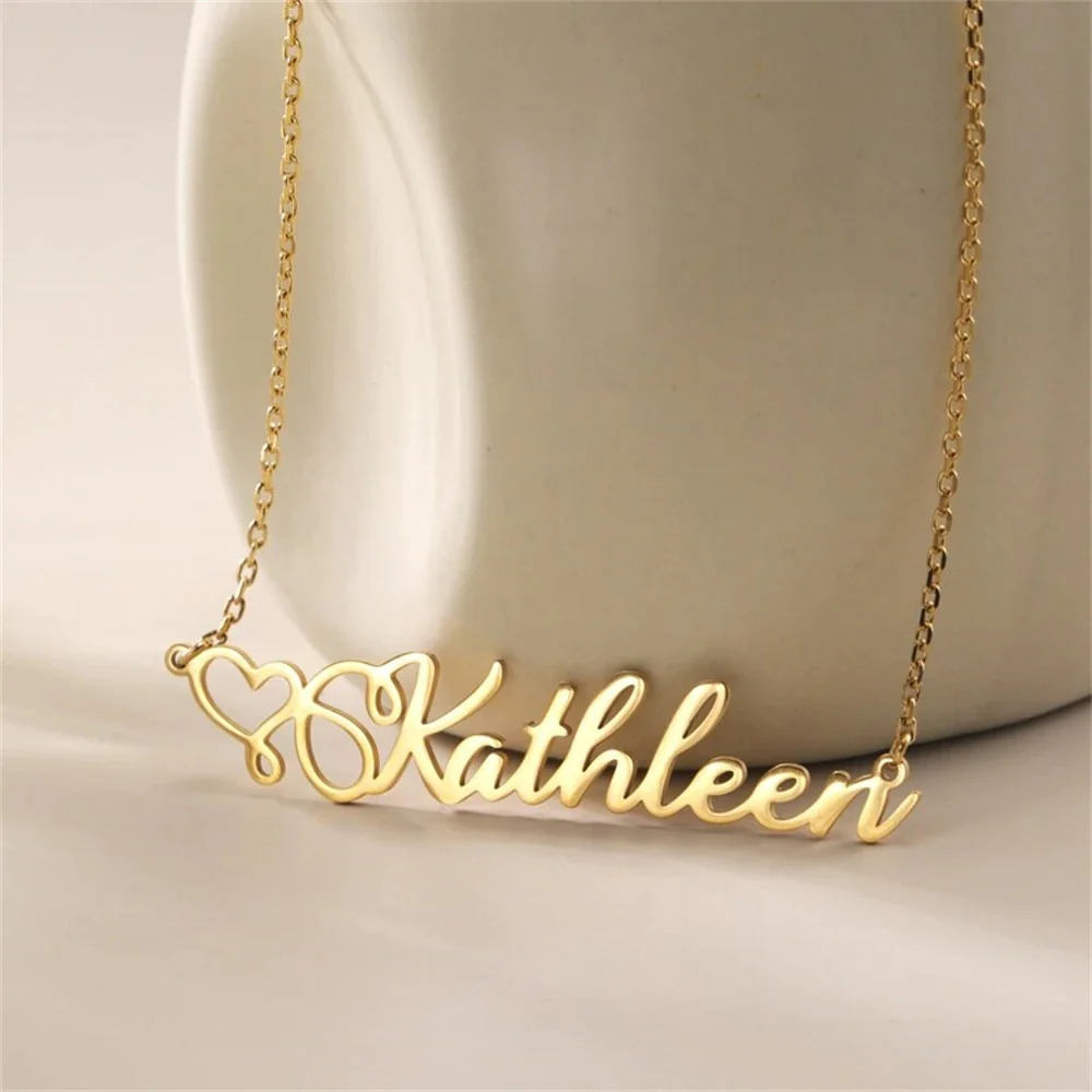 Personalized%20Heart%20With%20Name%20Necklace/