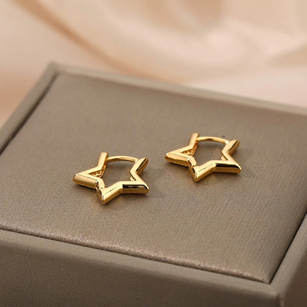 Geometric%20Star%20Stud%20Earrings/