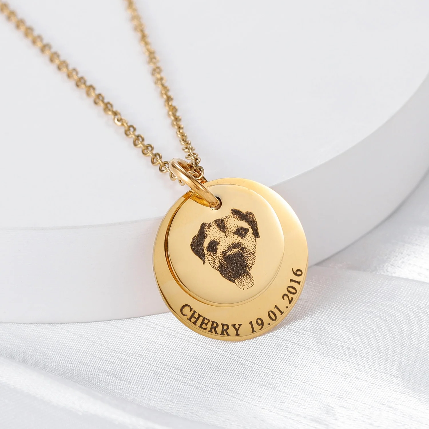 Pet%20Portrait%20Personalized%20Dog%20Mom%20Gift%20Necklace/