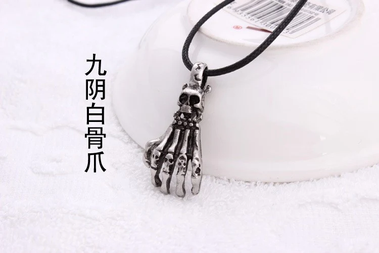 Skullhand%20Necklace