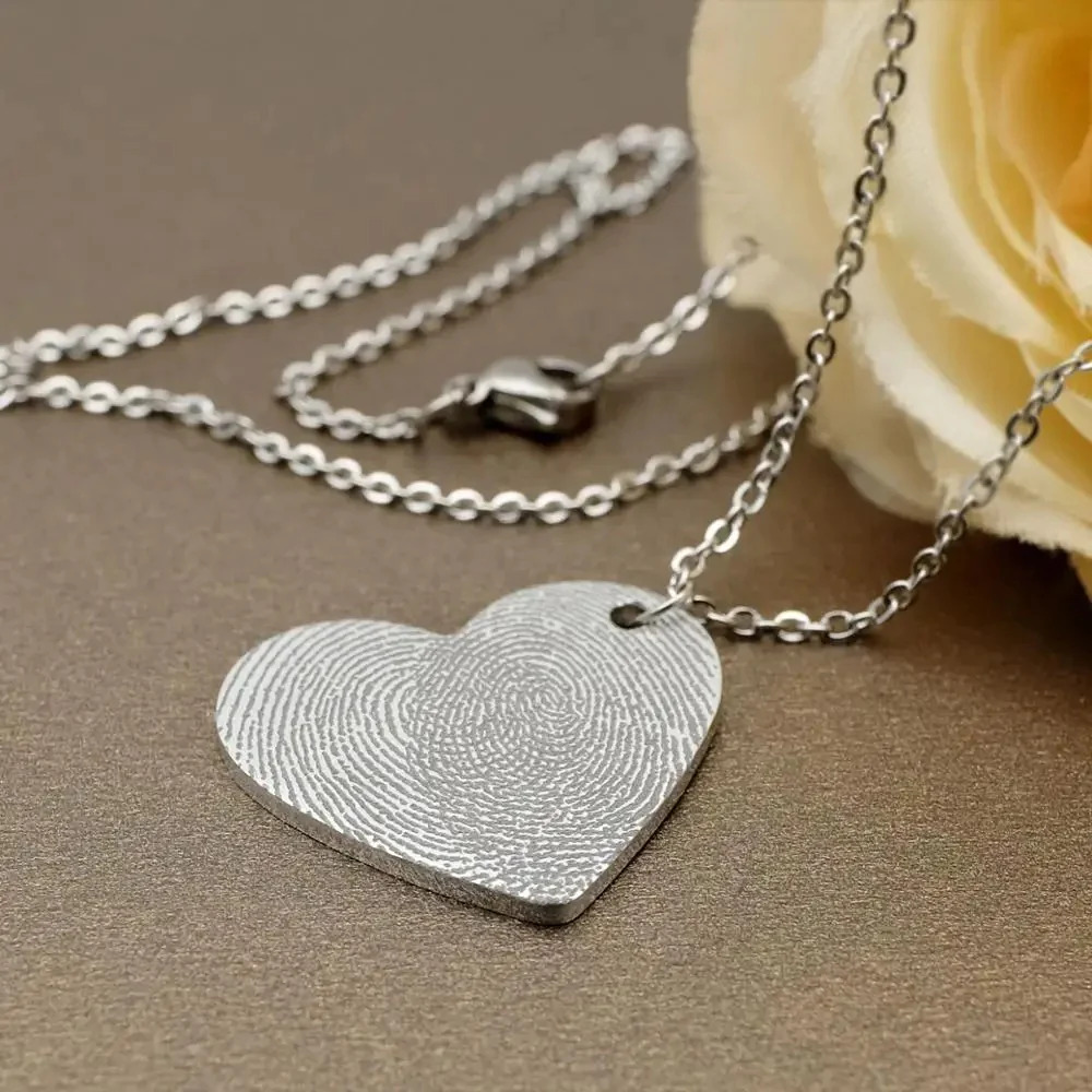 Personalized%20Fingerprint%20Memory%20Necklace/