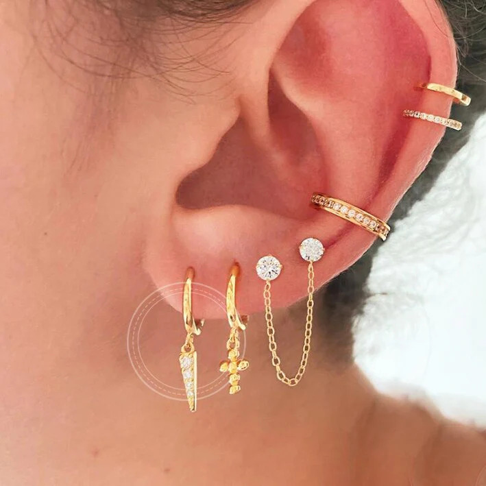 Minimalist%20Spike%20Hoop%20Earrings,Tiny%20Hoops,Dainty%20hoops,%20Huggies%20Hoop%20Earrings,%20Spike%20Hoops,%20Hoops%20with%20Charm