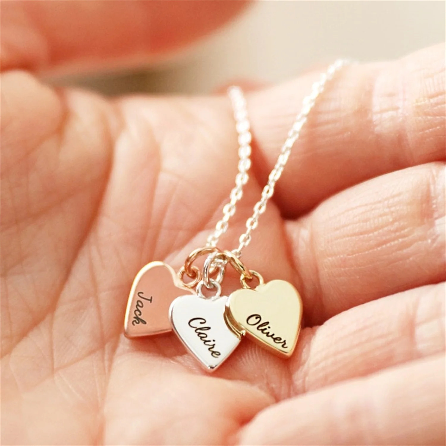 Personalized%20Family%20Names%20Heart%20Charm%20Necklace/