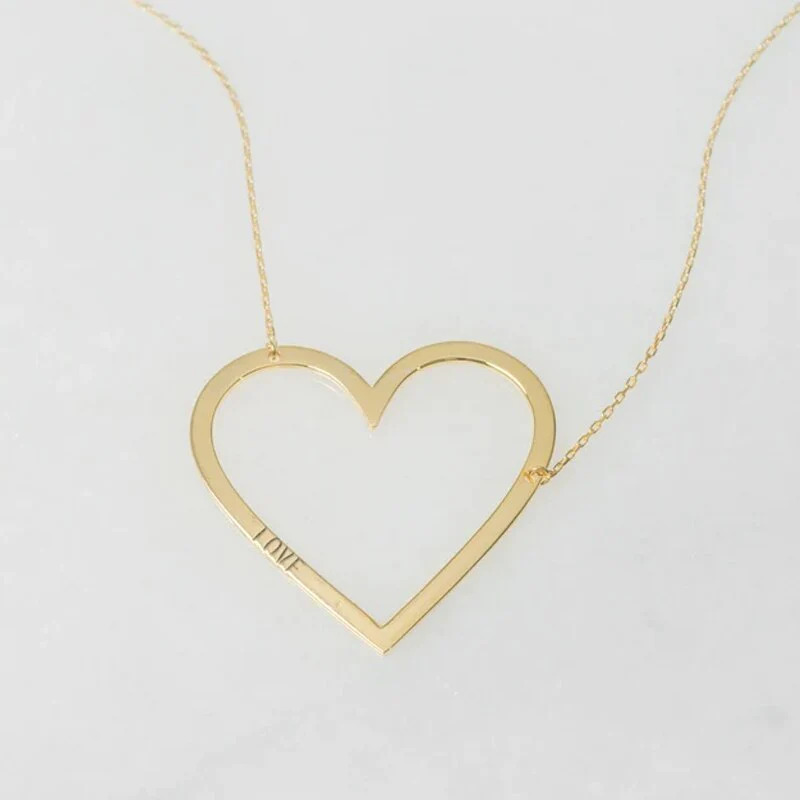 Large%20Heart%20Engraved%20Name%20Necklace/