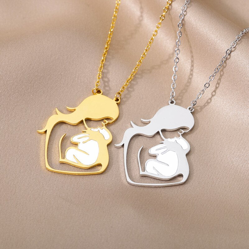 Baby%20In%20Arms%20Necklace/