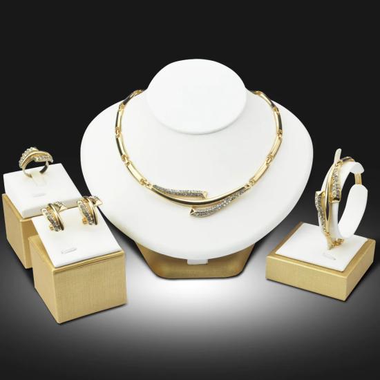Elegant design women’s jewelry set with 18K gold plated crystal stone