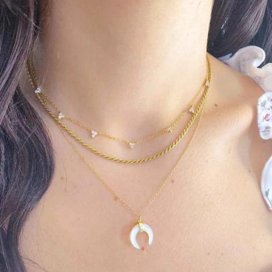 Dainty & Minimalist 3 CZ Flower Shaped Necklace/