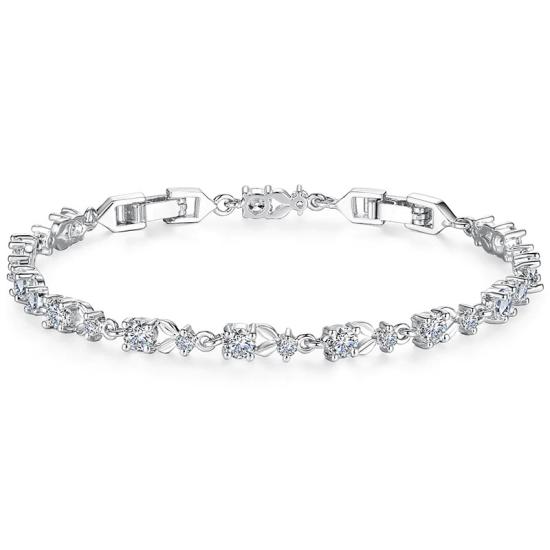 Silver Platinum White Zircon Heart Elegant Ladies Bracelet/