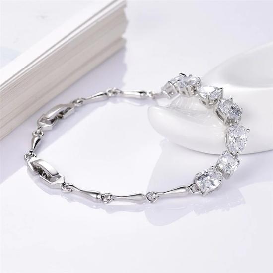 Elegant White Gold Bracelet with Zircon Stones