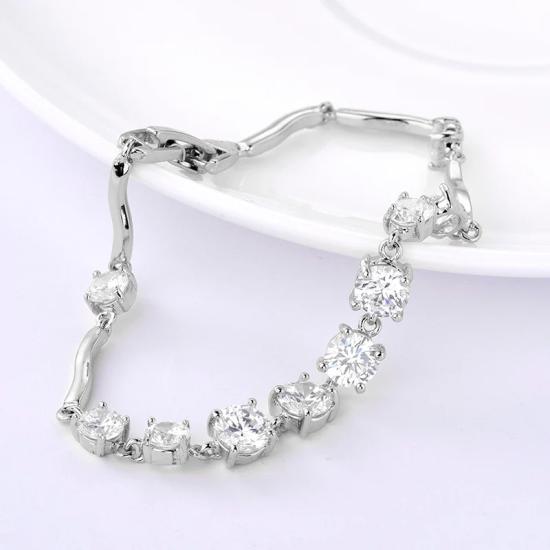 Elegant Bracelet with Zircon Stones/