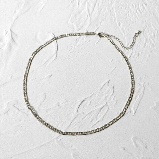 Dainty Figaro Choker