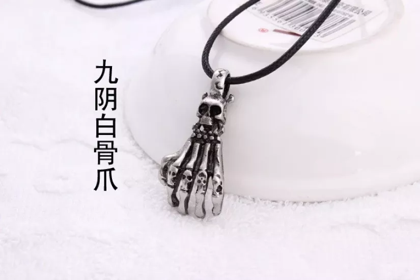 Skullhand Necklace/