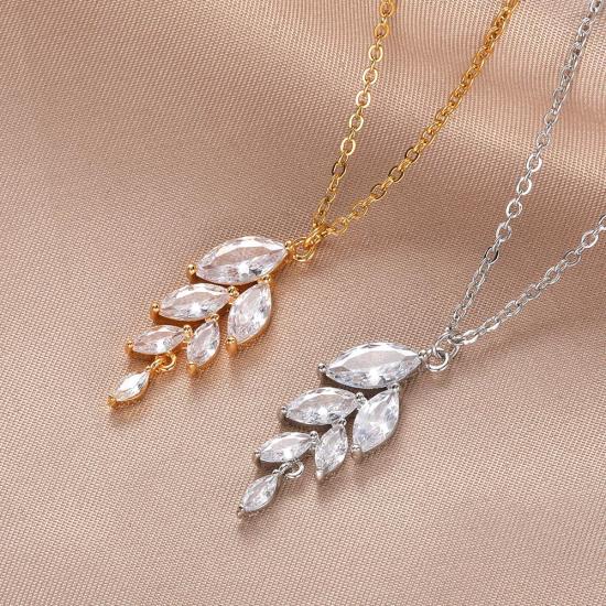 Minimalist Zircon Leaf Necklace/