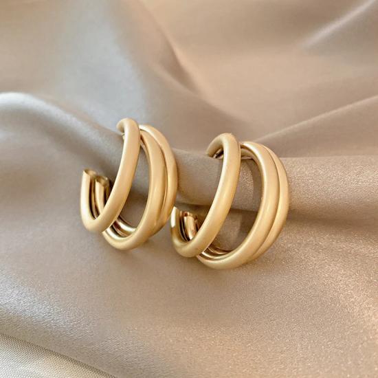 Minimalist Hoop Earrings/