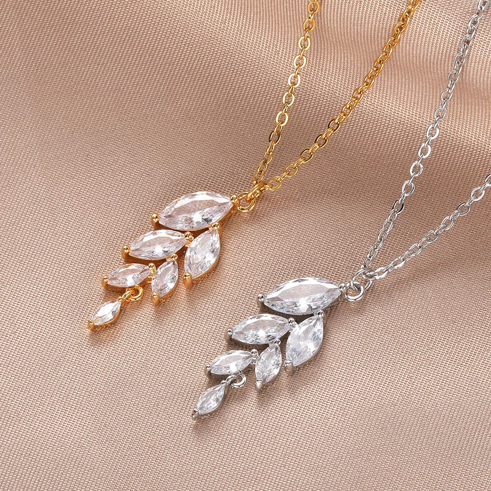 Minimalist%20Zircon%20Leaf%20Necklace/