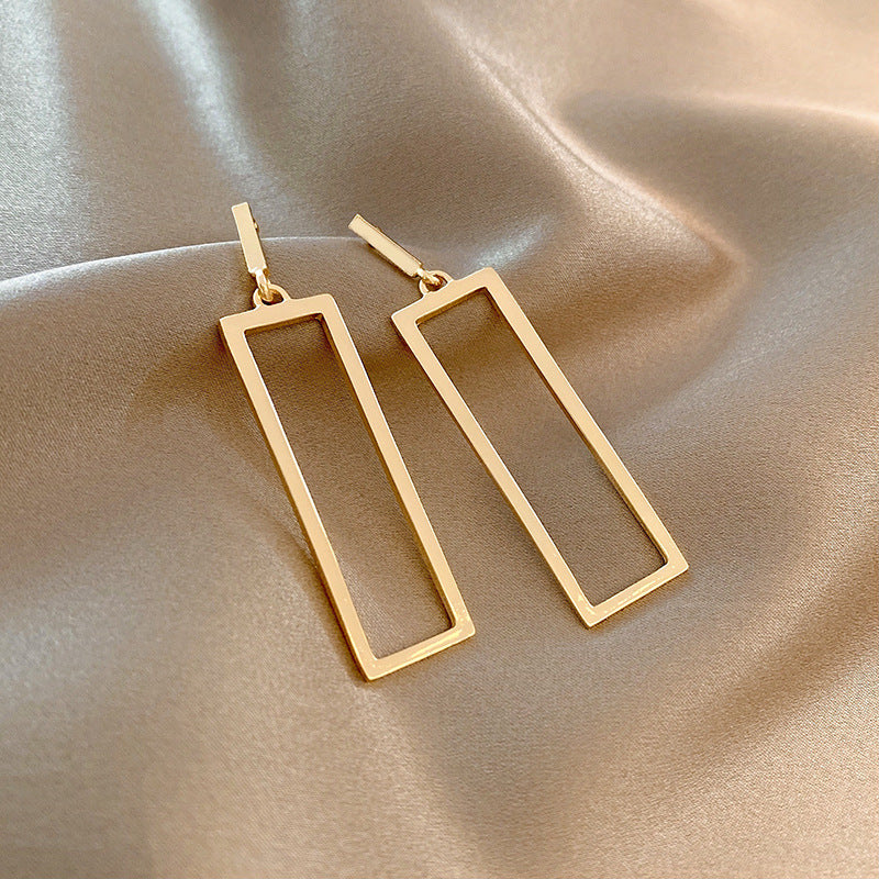 Minimalist%20Geometric%20Hoop%20Earrings/